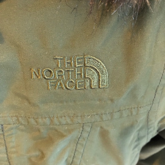 North Face Women’s goose down parka - Picture 2 of 7